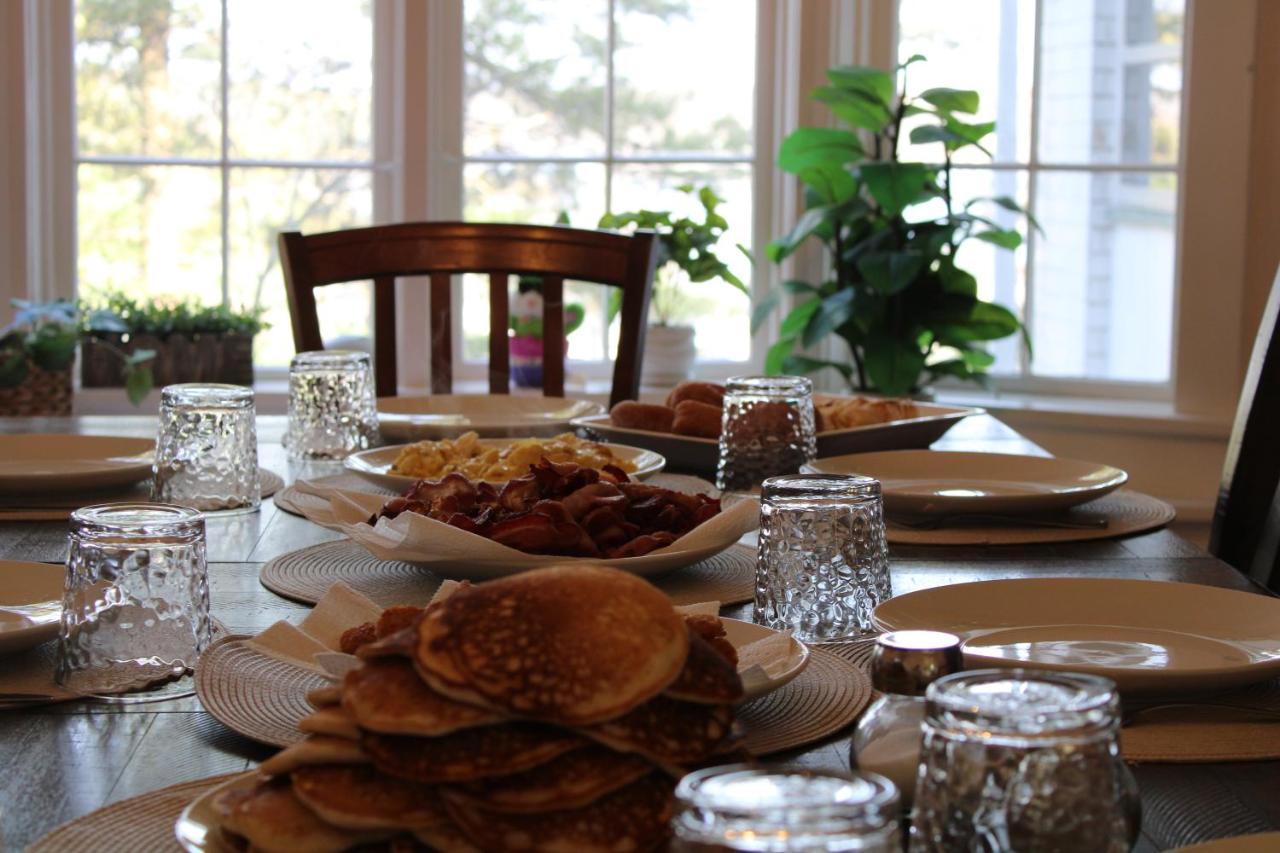The Hillside B&B. Home W/ Breakfast Service! Wisconsin Dells Exterior photo