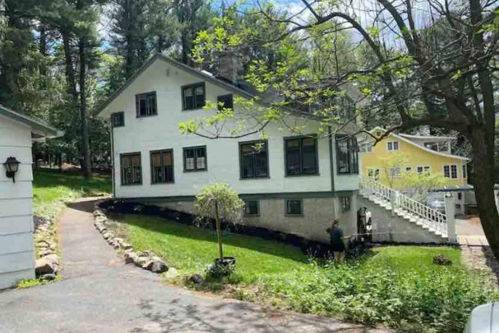 The Hillside B&B. Home W/ Breakfast Service! Wisconsin Dells Exterior photo